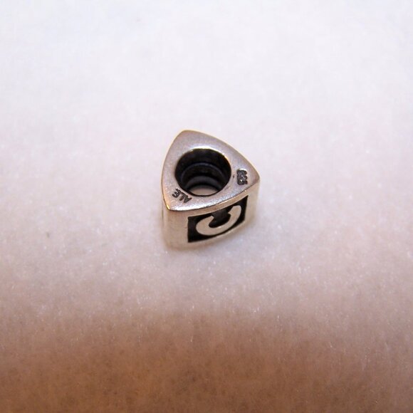 PANDORA Sterling Silver Alphabet Initial C Charm - Design 790323C - Picture 2 of 4